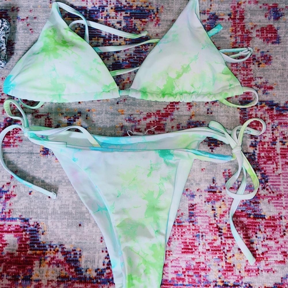 ZAFUL tie dye green swimsuit $8